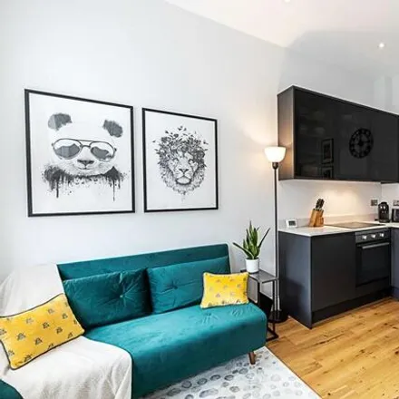 Rent this 1 bed apartment on Lerry Close in London, W14 9PJ