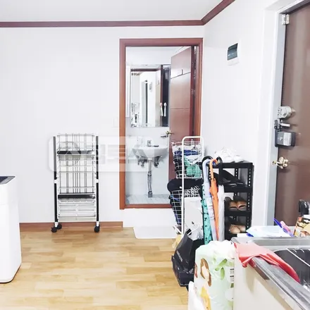 Rent this 2 bed apartment on 서울특별시 관악구 신림동 496-13