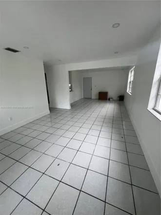 Image 3 - 3280 Northwest 213th Terrace, Lakewood Estates, Miami Gardens, FL 33056, USA - House for rent