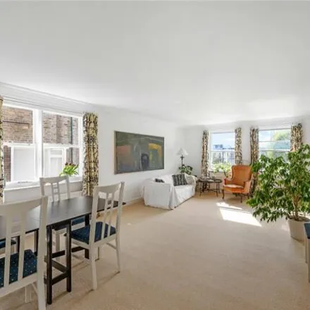 Image 5 - 57 Earl's Court Square, London, SW5 9DG, United Kingdom - Townhouse for sale