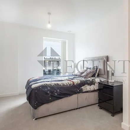 Image 4 - Uncinia Court, Lismore Boulevard, London, NW9 6DW, United Kingdom - Apartment for rent