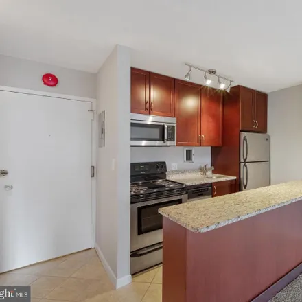 Image 2 - Democracy Boulevard, North Bethesda, MD 20817, USA - Apartment for rent