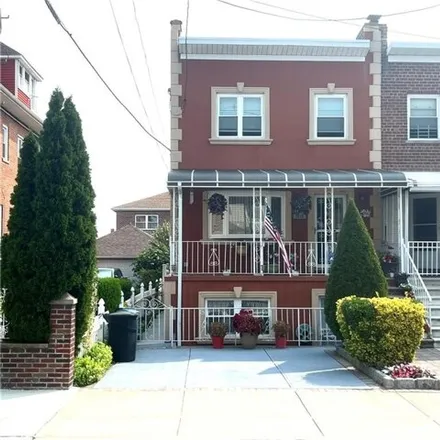 Buy this 3 bed house on 1018 Clarence Ave in New York, 10465