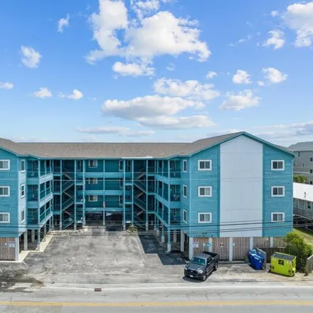 Buy this 2 bed condo on 1448 Canal Drive in Carolina Beach, NC 28428