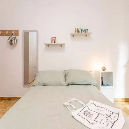 Image 2 - Scuola dell’infanzia Tortona, Via Tortona, 20144 Milan MI, Italy - Apartment for rent