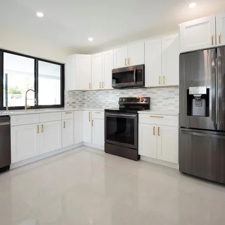 Image 7 - 4636 McKinley Street, West Hollywood, Hollywood, FL 33021, USA - Apartment for rent