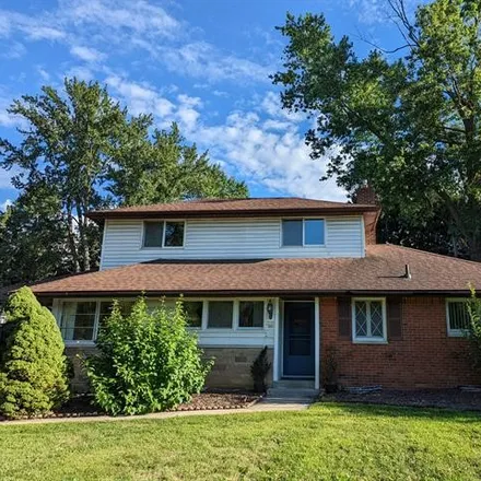 Rent this 4 bed house on 80 Barrington Road in Bloomfield Township, MI 48302