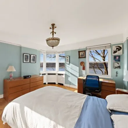 Image 8 - 160 Cabrini Boulevard, New York, NY 10033, USA - Apartment for sale