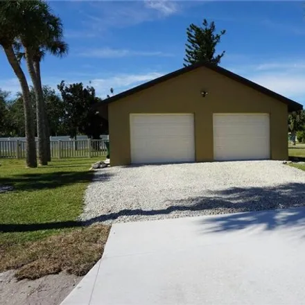 Image 3 - 18387 Driggers Avenue, Port Charlotte, FL 33948, USA - House for sale