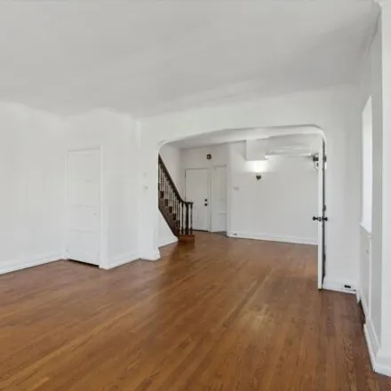 Image 4 - 2526 East Clearfield Street, Philadelphia, PA 19134, USA - Apartment for rent