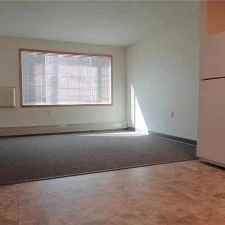 Image 2 - 2104 Nobles Street, Worthington, MN 56187, USA - Condo for rent