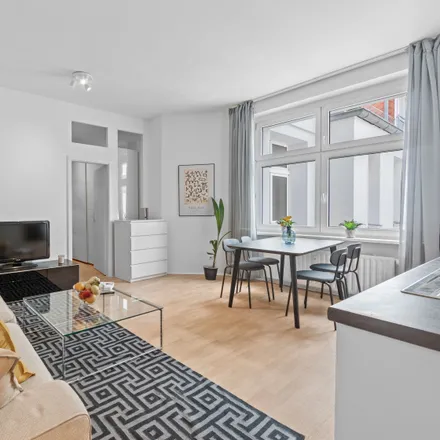 Rent this 2 bed apartment on Kletterspielplatz in Grüntaler Straße, 13357 Berlin
