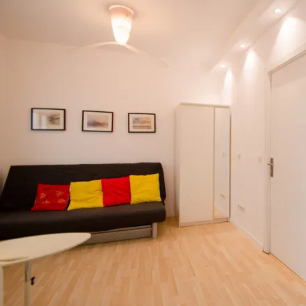 Rent this 1 bed room on Carrer de Calvet in 31, 08001 Barcelona