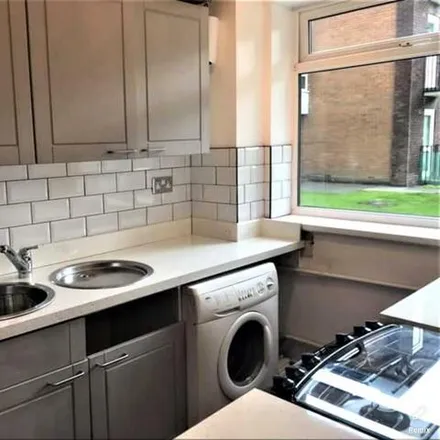 Rent this 1 bed room on Meadow Court in Manchester, M21 9HH