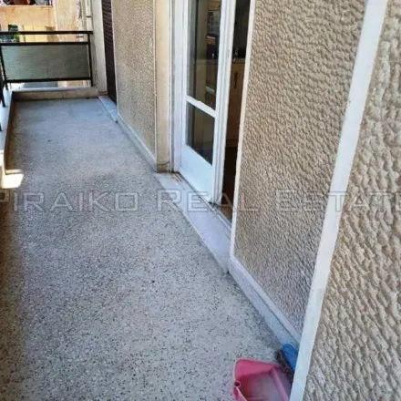 Image 2 - Λευκά είδη Πειραιάς, Θεοχάρη Αντωνίου, Piraeus, Greece - Apartment for rent