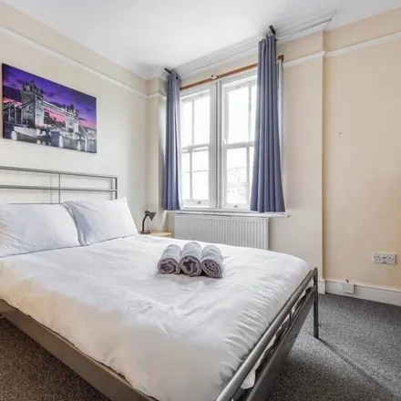 Rent this 3 bed apartment on London in SW17 7PW, United Kingdom