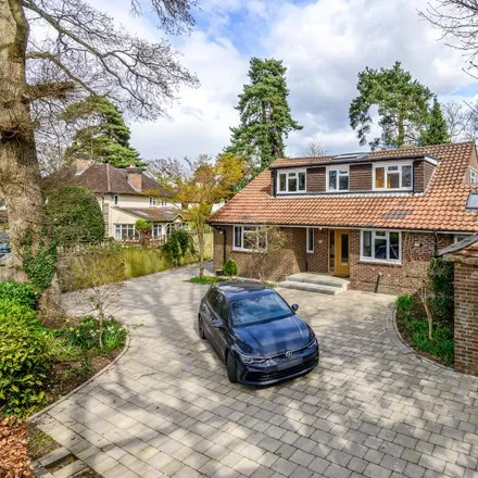 Rent this 4 bed house on Ivy Lane in Old Woking, GU22 7DH