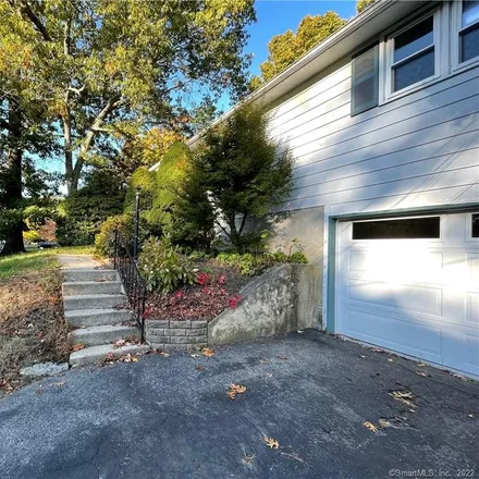 Rent this 3 bed house on 284 Ridgewood Drive in Groton, CT 06355