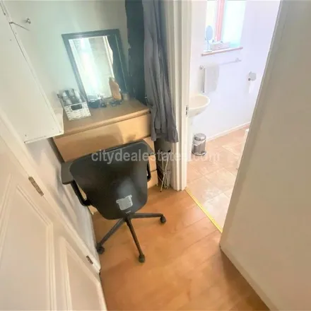 Image 5 - 11 Farrier Street, London, NW1 8PJ, United Kingdom - Apartment for rent