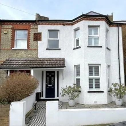 Buy this 4 bed duplex on Lansdowne Road in London, BR1 3PQ