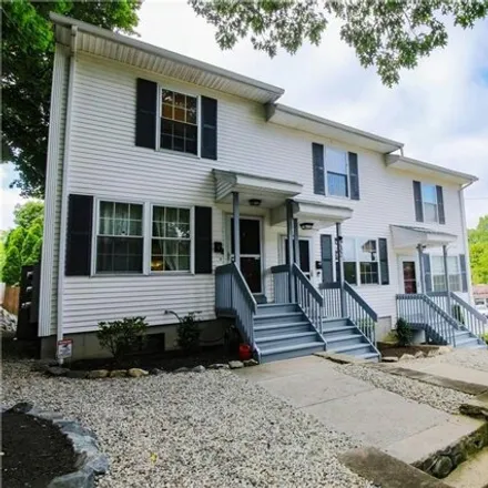 Image 6 - 292 Dunedin Street, Olneyville, Cranston, RI 02920, USA - Townhouse for sale