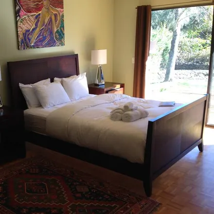 Rent this 5 bed house on Glen Ellen in CA, 95442
