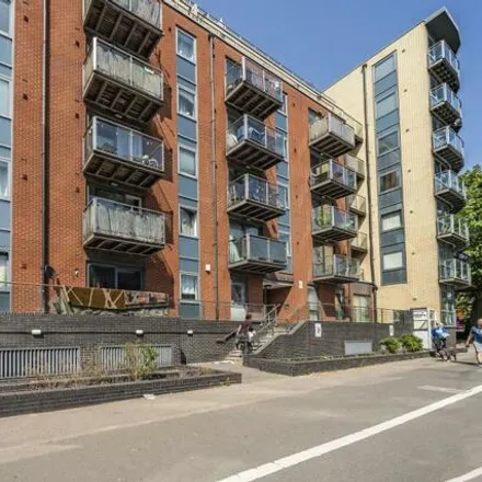 Buy this 1 bed apartment on Bath Road in Slough, SL1 3SY