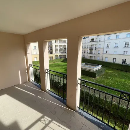 Image 6 - 1 rue des Tuileries, 51100 Reims, France - Apartment for rent
