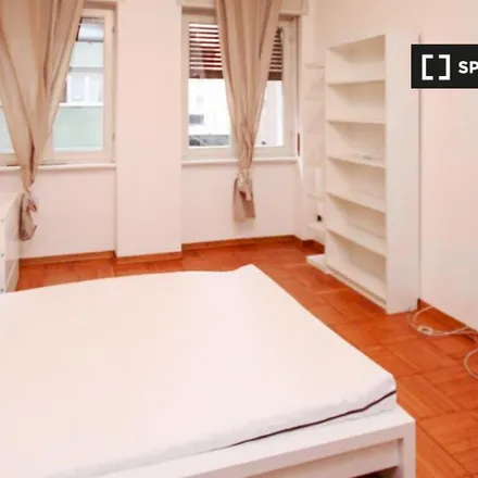 Rent this 7 bed room on Monte dei Paschi di Siena in Viale Lunigiana, 20125 Milan MI