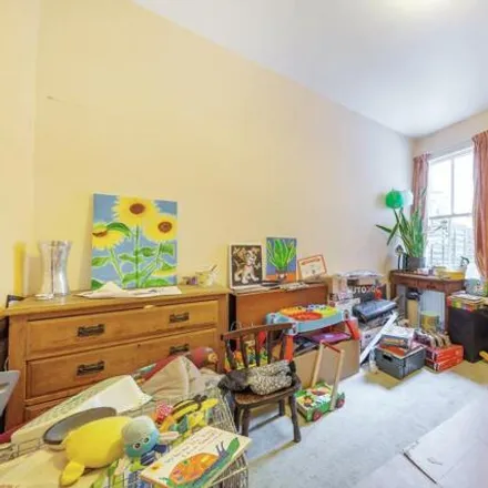 Image 4 - 1 Roman Road, London, N10 2NH, United Kingdom - Townhouse for sale