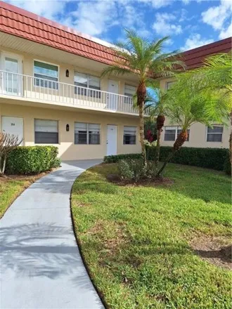 Rent this 1 bed condo on 2 Pine Arbor Lane in Oslo, Florida Ridge