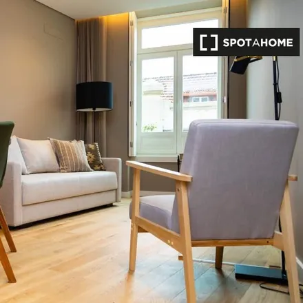 Rent this 1 bed apartment on Rua da Galeria de Paris 56 in 4050-284 Porto, Portugal