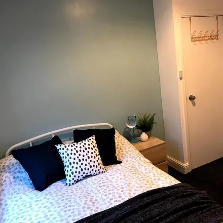 Image 3 - Dorrit Street, Liverpool, L8 8AW, United Kingdom - Room for rent