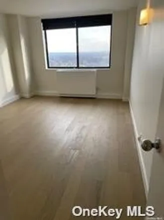 Image 4 - 209-40 23rd Avenue, New York, NY 11360, USA - Condo for rent