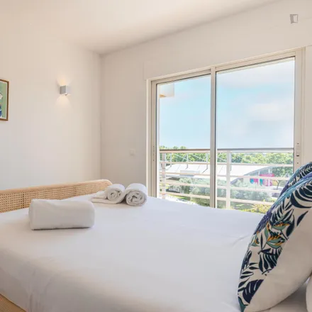 Rent this 4 bed apartment on Sede C.N.E. 729 Cascais in Rua Franklin Lamas, 2750-642 Cascais