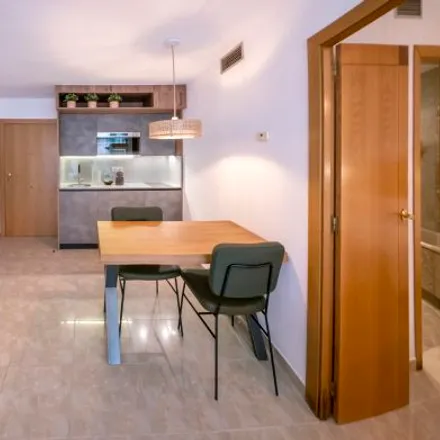 Image 2 - Carrer del Serpis, 64, 46022 Valencia, Spain - Apartment for rent