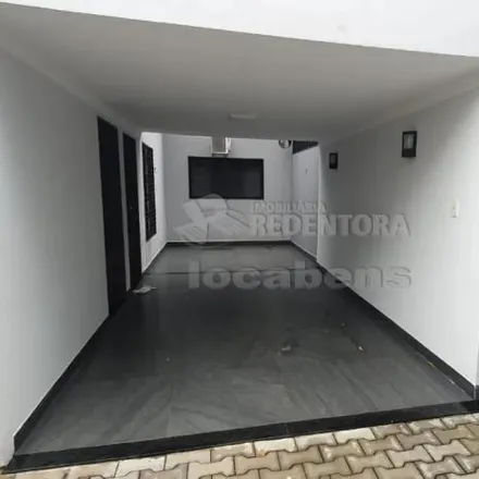 Buy this 3 bed house on Rua Imperial in Vila Bancária, São José do Rio Preto - SP