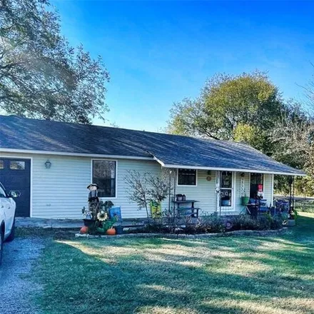 Image 2 - Woodland Road, Henryetta, OK 74437, USA - House for sale