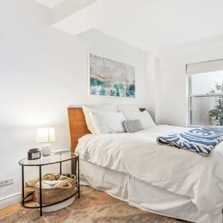 Image 1 - 435 East 76th Street, New York, NY 10021, USA - Condo for sale