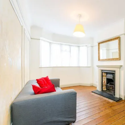 Rent this 2 bed apartment on Philpot Street in London, E1 2DT