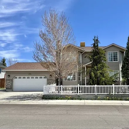 Buy this 5 bed house on 3530 Enfield Avenue in Elko, NV 89801