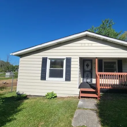 Buy this 4 bed house on 375 Barber Avenue in East Beckley, Beckley