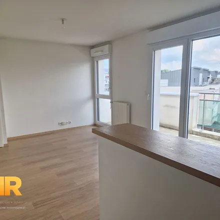 Rent this 2 bed apartment on Gestion Immobilière Rennaise in 11 Boulevard Beaumont, 35000 Rennes