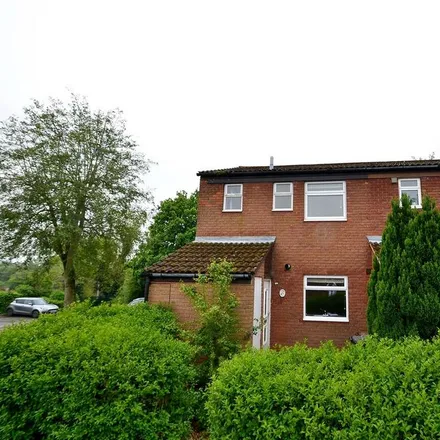 Rent this 3 bed house on Skipton Close in Stevenage, SG2 8TN