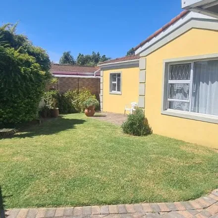 Rent this 3 bed townhouse on unnamed road in Nelson Mandela Bay Ward 8, Gqeberha