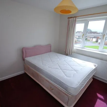 Rent this 4 bed apartment on Carron Drive in Mapplewell, S75 6GA