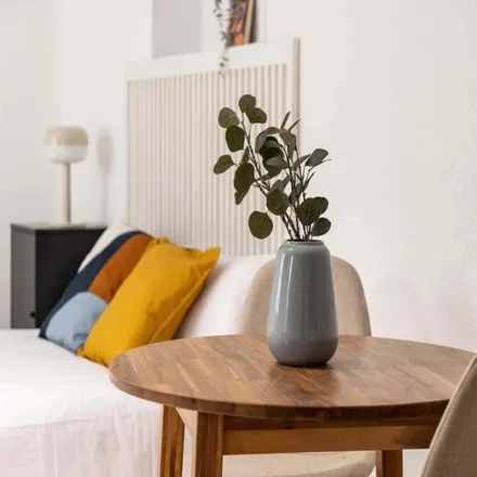 Rent this 4 bed room on Madrid in Calle de Joaquín María López, 48