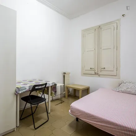 Rent this 7 bed room on Encercle in Carrer de Còrsega, 08001 Barcelona