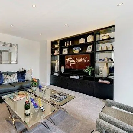 Rent this 3 bed house on 55 Ebury Street in London, SW1W 0NZ