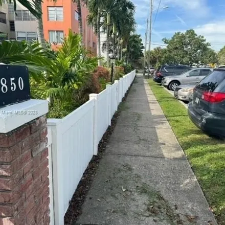 Image 4 - 1850 Northeast 169th Street, North Miami Beach, FL 33162, USA - Condo for rent